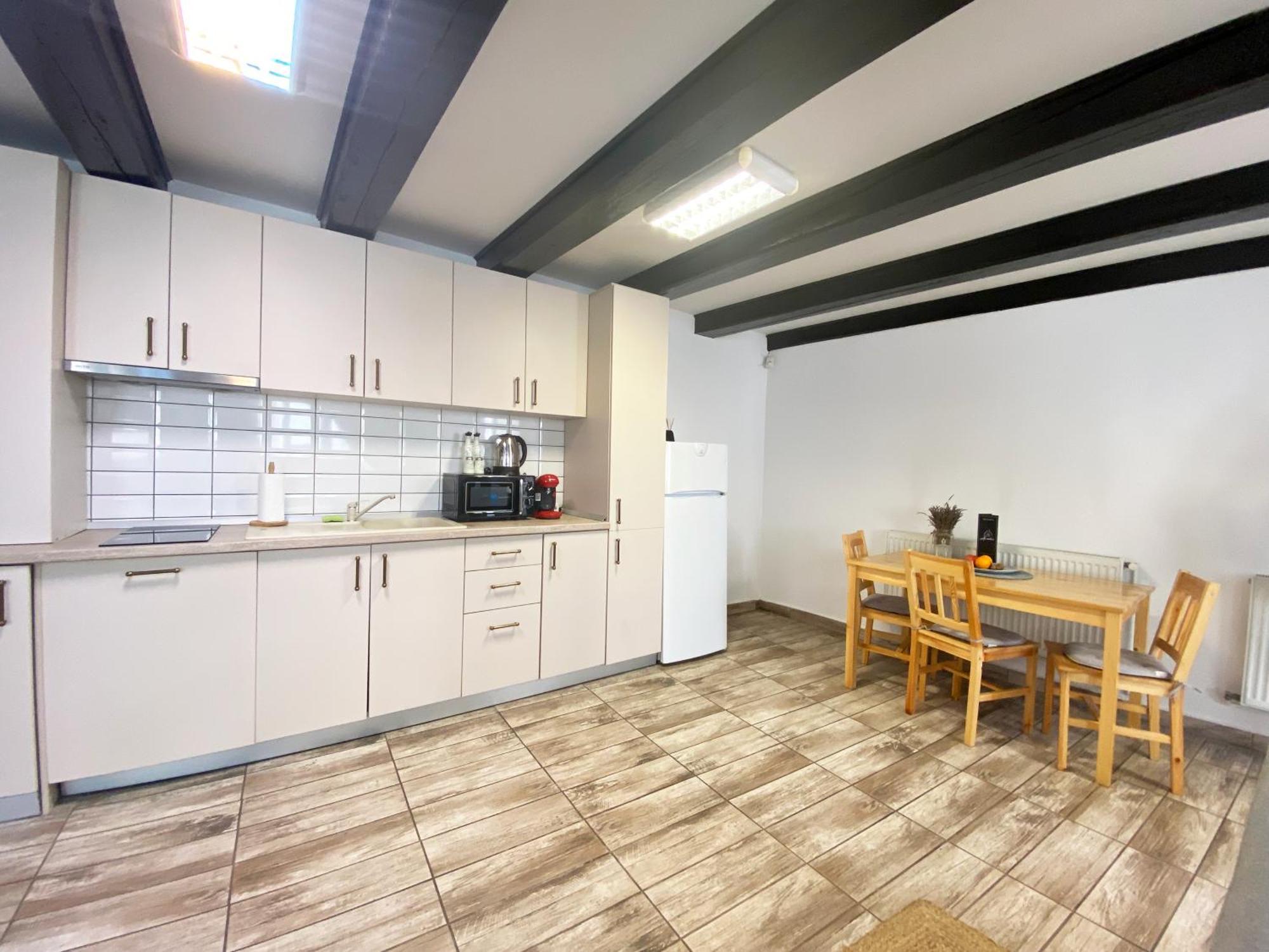 Apartamento Piata Sfatului Brassai - Annastasia's Braşov